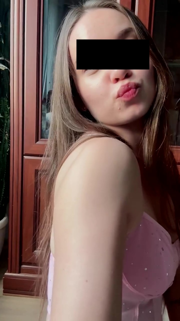 Carollina 22 Yaş Rus