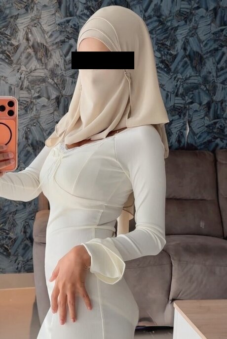 Nika İran' lı yabancı escort 26 yaşında