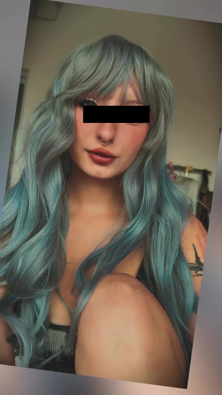 Özlem 21 yaş