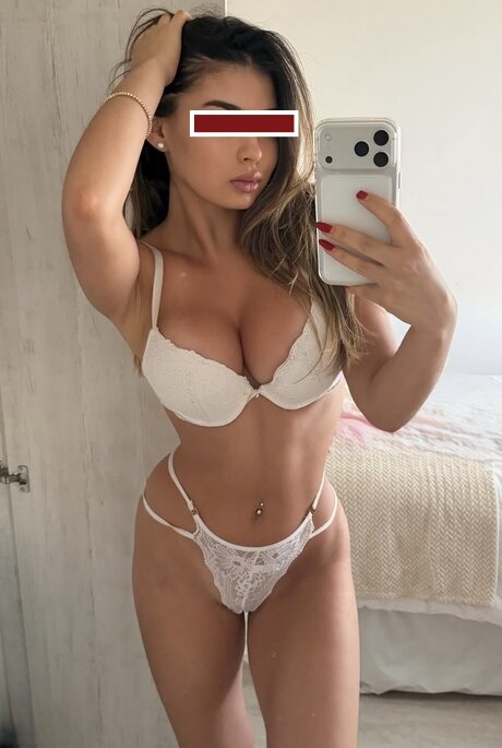 İzmir VIP Escort Yağmur 32 Yaş İzmir Geneli | 32 Yas | Karşıyaka
